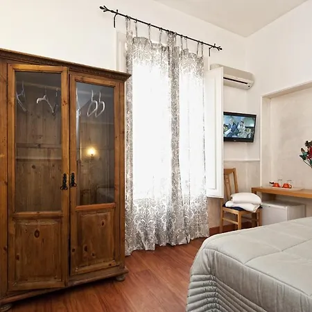 Romacentrarte Bed and Breakfast 4*