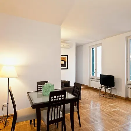 Bed and breakfast Romacentrarte 5*